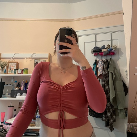 Long sleeve marroon top - Picture 1 of 2